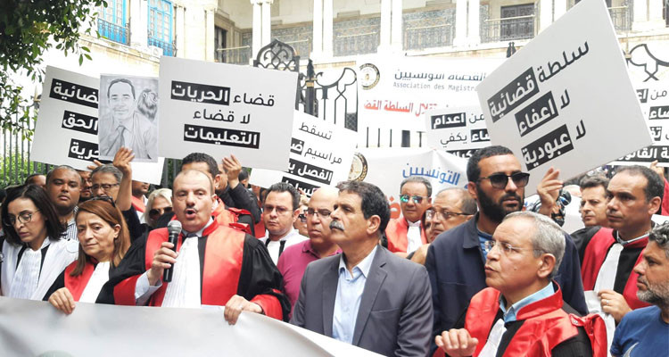 العياشي الهمامي: وزيرة العدل ترتكب جريمة مستمرة لعدم تنفيذها للأحكام القانونية