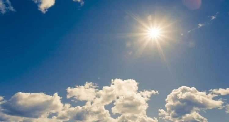 أجواء قليلة السحب إلى مغيمة جزئيا