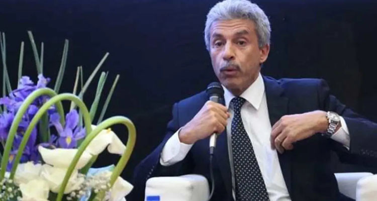 وزير الاقتصاد يعلن عودة شركة طيران دولية لمطار توزر هذا الأسبوع