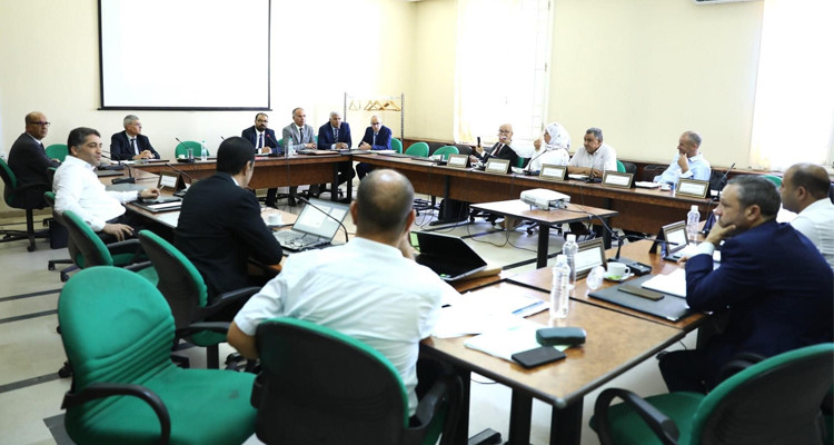 البرلمان يوافق على مشروع قانون يتعلق بتسليم المجرمين بين تونس والجزائر