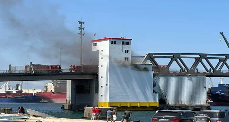 بنزرت: غلق مؤقت لحركة السير على الجسر المتحرك اثر نشوب حريق مفاجئ