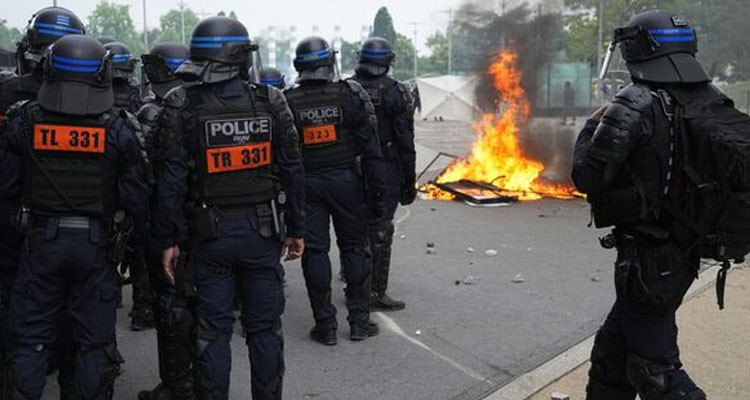 فرنسا: إيقاف 994 شخصا خلال ليلة رابعة من أعمال الشغب