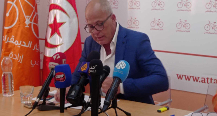 نبيل حجي: ''السجن الكبير الي عايشين فيه هو تونس لا فيه لا خبز ولا ماء''