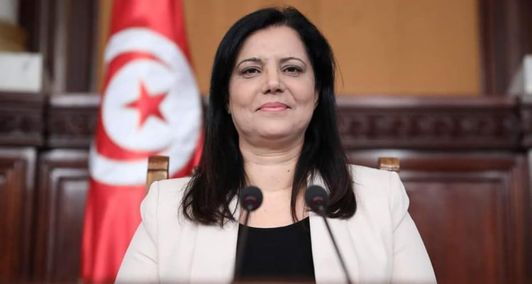 سميرة الشواشي: ''سنعود إلى الشارع ولا ننتظر مفاجآت سارة من هذا الانقلاب''