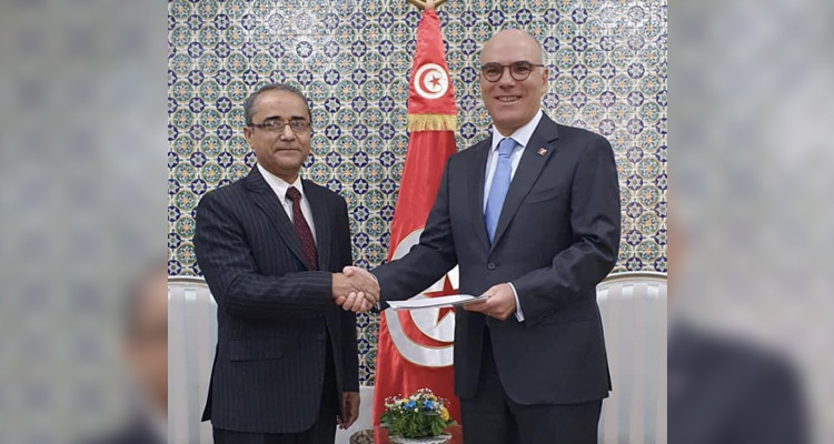 وزير الشؤون الخارجية يتسلّم أوراق اعتماد السفير الباكستاني الجديد بتونس