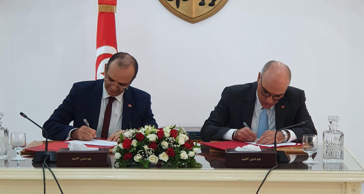 توقيع مذكرة تفاهم حول الإعداد المادّي واللّوجستي لمختلف المواعيد الانتخابية بالخارج