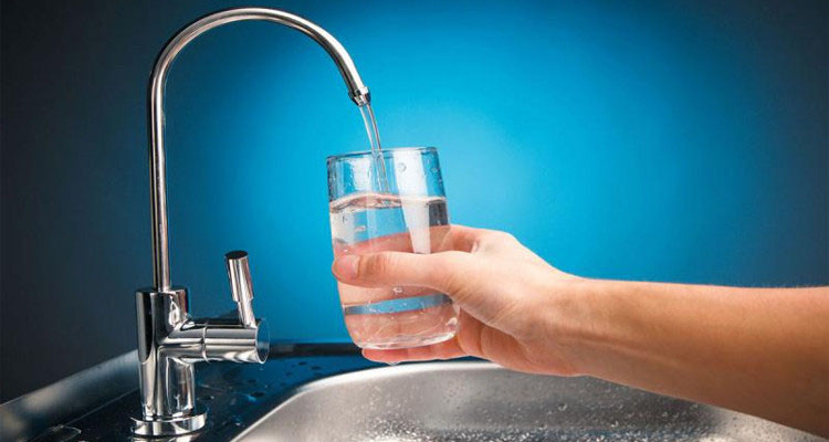 الكاف: الشروع في تنفيذ حلول عملية لتلافي النقص الحاصل في مياه الشرب ببعض المناطق