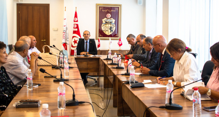 هيئة الانتخابات تجتمع مع ممثلي الجمعيات المعنية بالدفاع عن حقوق الأشخاص ذوي الإعاقة