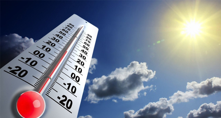 أجواء مغيمة جزئيا بأغلب الجهات إلى كثيفة السحب