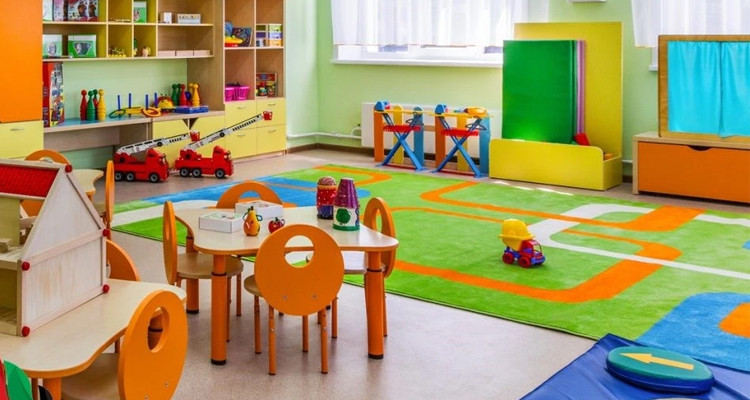 وزارة المرأة تدعو رياض الأطفال الخاصّة الراغبة في الانخراط في ''روضتنا في حومتنا'' إلى تسوية وضعيّاتها