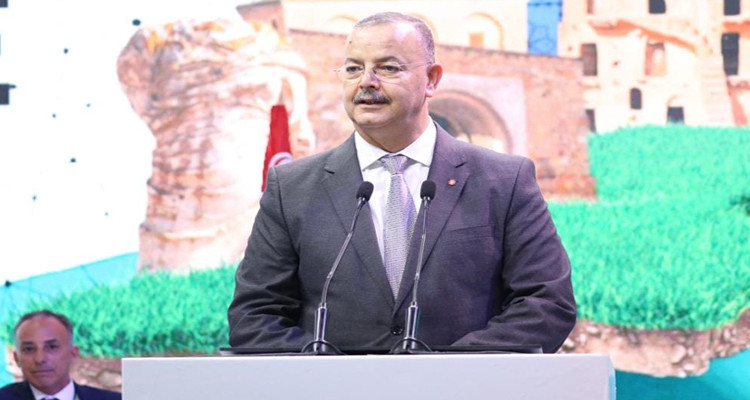 وزير الصحة يشدد على ضرورة تطوير منظومة الأدوية