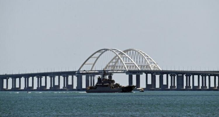 روسيا تعلن إحباط هجمات أوكرانية على جسر القرم