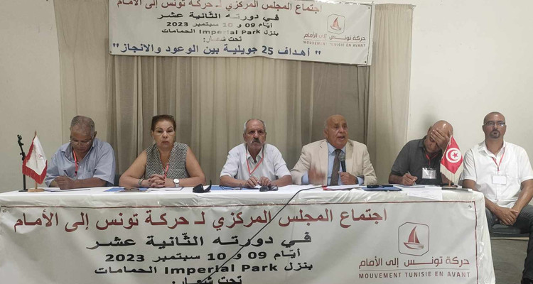 عبيد البريكي يدعو رئيس الجمهورية إلى تطبيق الفصل 100 من الدستور