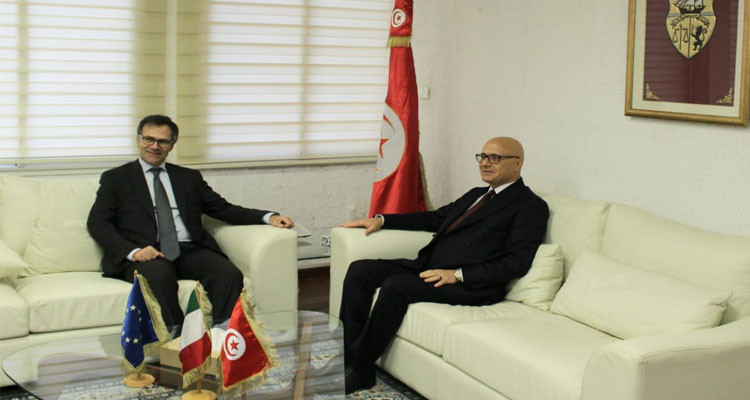 وزير الفلاحة يلتقي السفير الإيطالي بتونس
