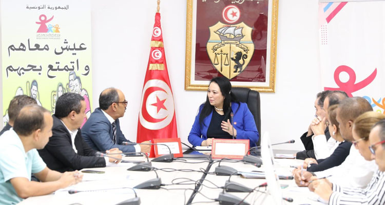 وزيرة الأسرة تدعو إلى التعجيل باستكمال أشغال تهيئة مركز رعاية المسنين بالقيروان