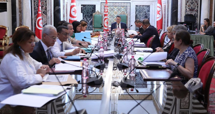 مكتب البرلمان يحيل مشروع قانون المالية لسنة 2024 إلى لجنة المالية والميزانية