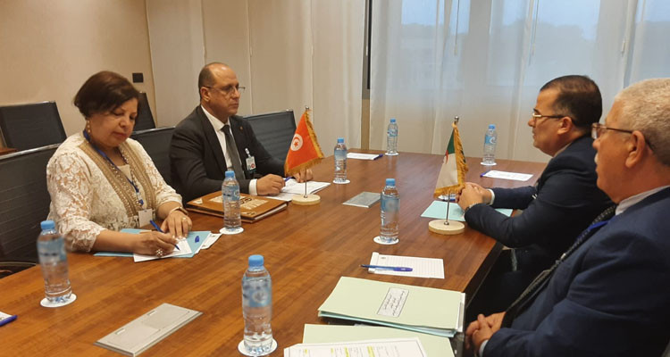 دفع التعاون التونسي الجزائري في المجال الاجتماعي محور لقاء وزير الشؤون الاجتماعية بنظيره الجزائري