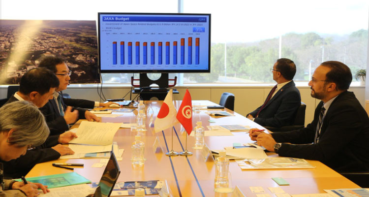 وزير تكنولوجيات الاتصال يتباحث مع وكالة الفضاء اليابانية سبل تطوير التدريب في المجال