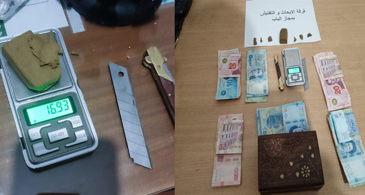 مجاز الباب- باجة: الإحتفاظ بمروج مخدرات وحجز لديه قطع مختلفة من ''الزطلة''