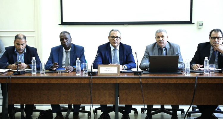 لجنة التربية تعقد جلسة استماع إلى وزير التربية