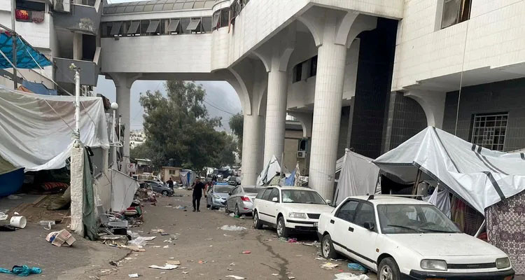 مدير عام وزارة الصحة بـ/غ/ز/ة: الا/ح/ت/لا/ل طلب إخلاء مجمع الشفاء من الجرحى والمصابين