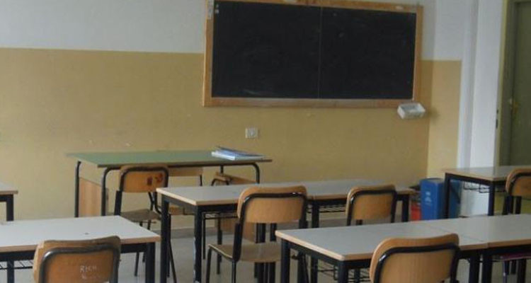تنسيقية المعلمين النواب تؤكد مواصلة مقاطعة الدروس ورفضها لصيغة العقود الجديدة التي أقرتها وزارة التربية