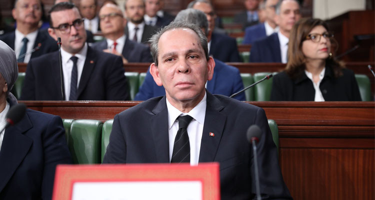 قالوا أن رئيس الحكومة لا يتكلم: أحمد الحشاني يُجيب