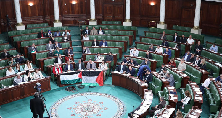 نواب يقدمون عريضة لرئيس البرلمان للمطالبة بتأجيل النظر في مشروع قانون تجريم الـ،تـ،طـ،بـ،يـ،ع