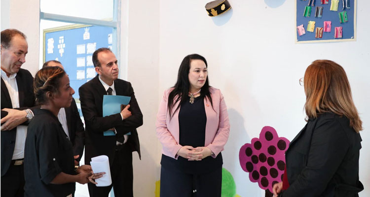 وزيرة المرأة تؤدي زيارة تفقّد إلى مركب الطفولة بجبل الجلود وتتّخذ إجراءات عاجلة