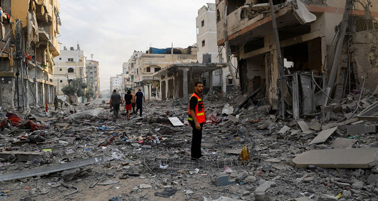 المتحدث باسم الدفاع المدني في غ/ز/ة: الا/ح/ت/لا/ل لا يفرق في القصف ويستهدف كل ما يتحرك في القطاع