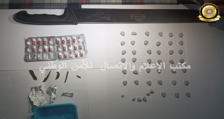 نابل: القبض على نفر محل 03 مناشير تفتيش بحوزته 41 قرص مخدر وسكين كبير الحجم