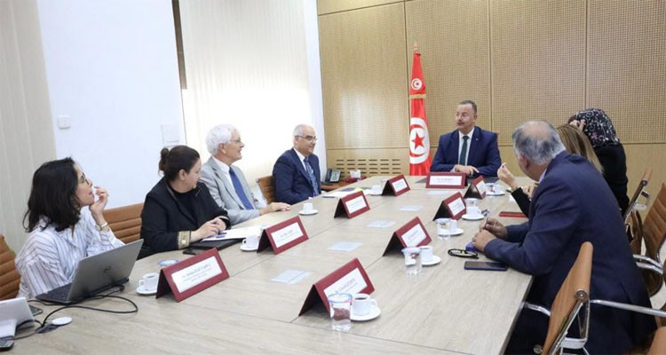 مراجعة وتحيين الاستراتيجية الوطنية للصحة النفسية محور جلسة عمل بمقر وزارة الصحة