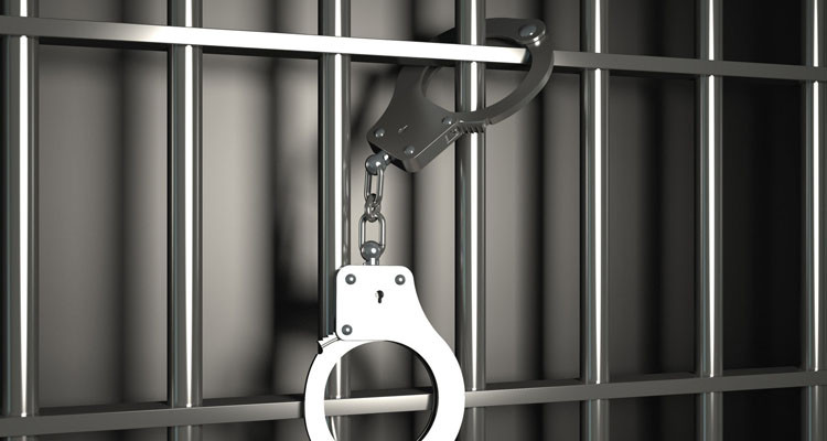 إصدار بطاقتي إيداع بالسجن في حق المدير العام السابق للكرامة القابضة وإطار متقاعد من رئاسة الحكومة