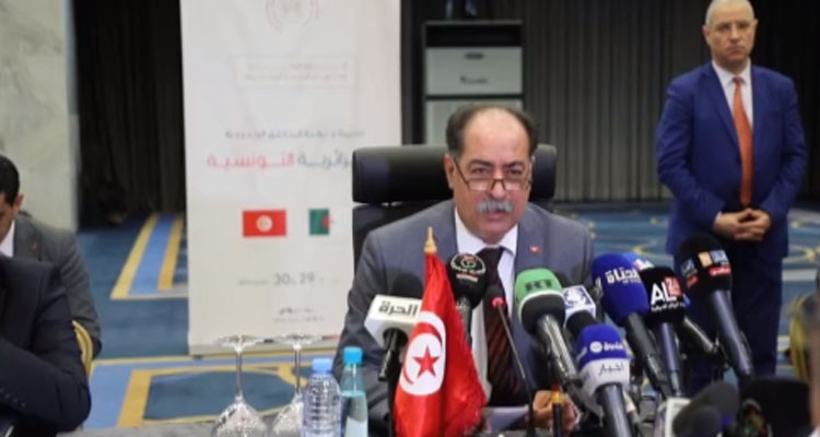 وزير الداخلية: ''ضرورة إيجاد طريقة للتواصل مع الأفارقة من أجل محاصرة ظاهرة الهجرة غير النظامية''