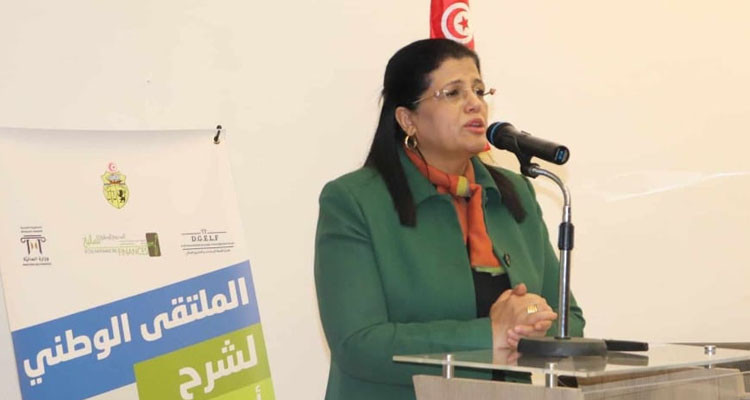 وزيرة المالية تدعو مصالح الجباية إلى تيسير اندماج القطاع الموازي ضمن نظيره المنظم