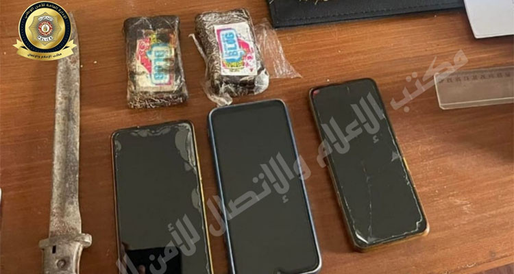 باب عليوة: القبض على شقيقين بحوزتهما آلة حادة وصفيحتين من مخدّر الزطلة