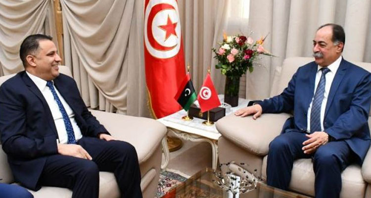 وزير الداخلية يلتقى سفير دولة ليبيا بتونس