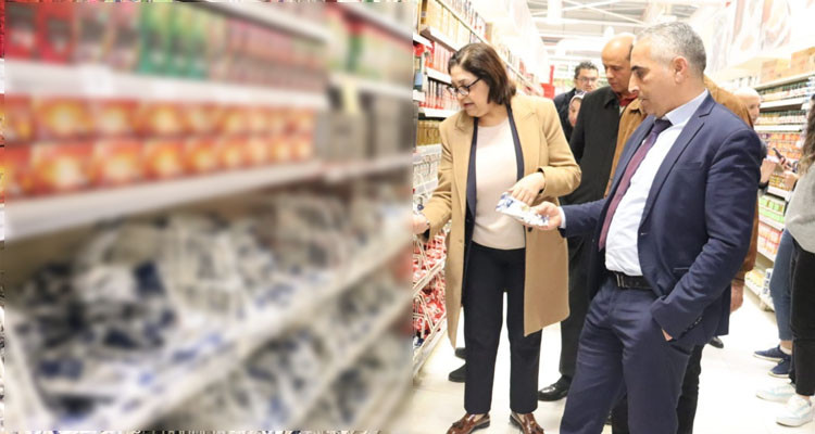 وزيرة التجارة وتنمية الصادرات  تؤدي زيارة إلى ولايتي سوسة والمنستير