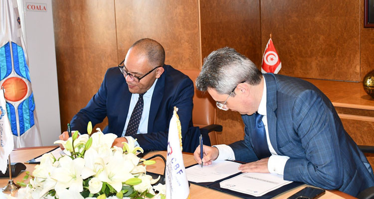 إمضاء إتفاقية تعاون وشراكة بين الوكالة الوطنية للتحكم في الطاقة والمجلس البنكي والمالي