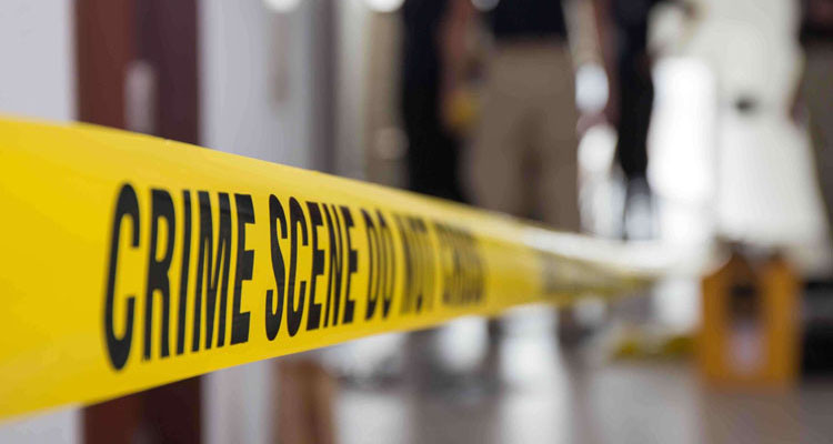 المنستير: شاب ينهي حياة والدته ويحيل شقيقه على العناية المركزة