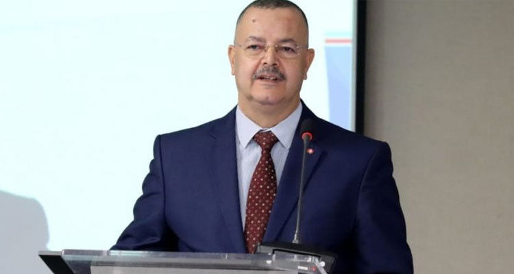 وزير الصحة يؤكد السعي نحو توفير متطلبات الصحة للجميع