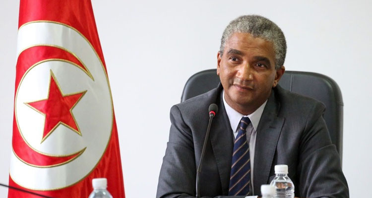 وزير الشباب والرياضة يستقبل أعضاء فريق مولدية بوسالم