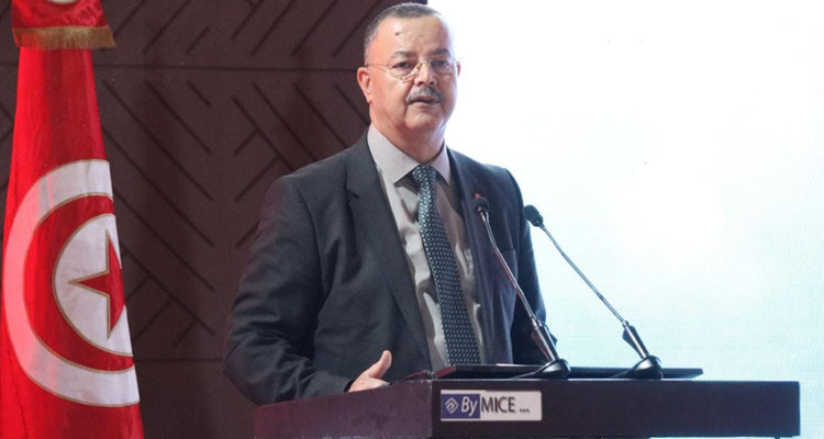 وزير الصحة يؤكد على ضرورة تشجيع اللجوء إلى الأدوية الجنيسة لتمكين المرضى من النفاذ إلى الأدوية المبتكرة