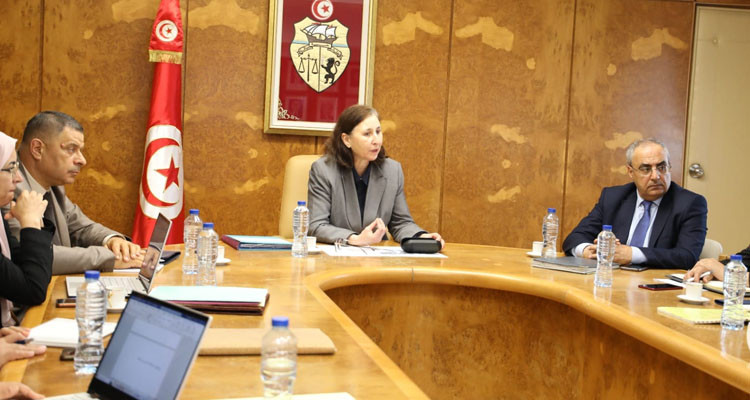 تكوين لجنة فنية لمتابعة إنجاز الدراسات الخاصة بمشروع الشبكة الحديدية السريعة