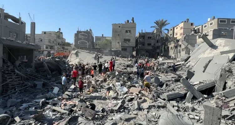 قصف إس/ر/ائ/ي/ل/ي يستهدف  خان يونس وغزة والنصيرات