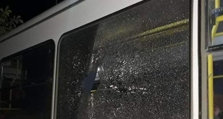 المهدية: إصابة 5 تلاميذ اثر تعرض حافلتهم للرشق بالحجارة