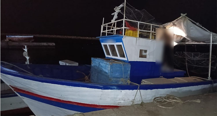 صفاقس: إحباط مخطط لعملية إجتياز للحدود البحرية خلسة والقبض على 30 مجتازا