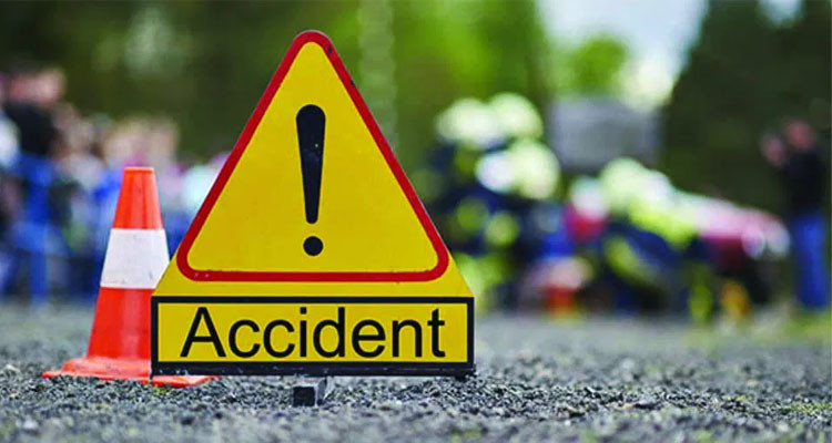 سوسة: إصابة 4 أشخاص في حادث انزلاق سيارة