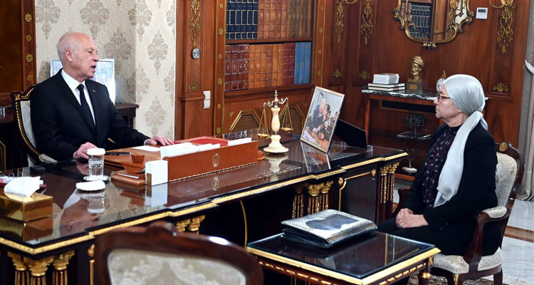 قيس سعيد: مشروع تنقيح قانون الشيك يجب أن يقطع نهائيا مع النظام القانوني الحالي وما أدى إليه من ضحايا