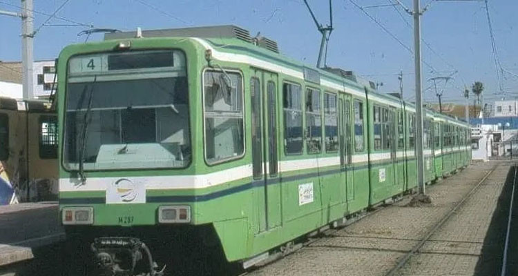 تسجيل إصابات في اصطدام بين سيارة وعربة مترو على مستوى المركب الجامعي بمنوبة